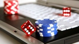 Antarmuka aplikasi malangbet di layar ponsel Android menampilkan menu sportsbook dan live dealer